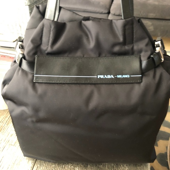 Authentic Prada Nylon tote - Picture 2 of 9